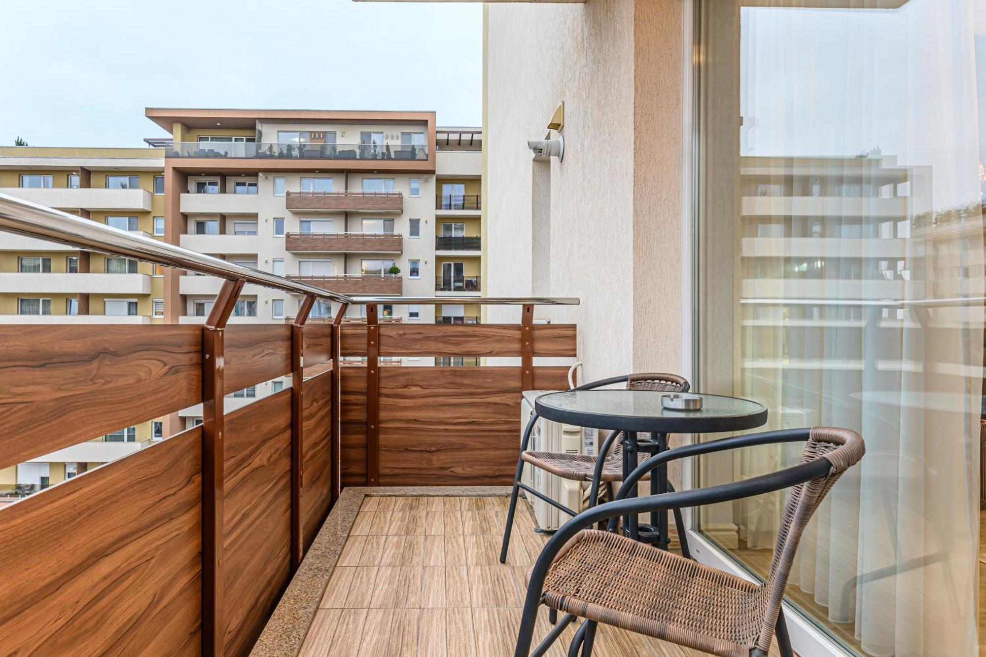 Ara Apart Hotel #3 Brasov Bagian luar foto